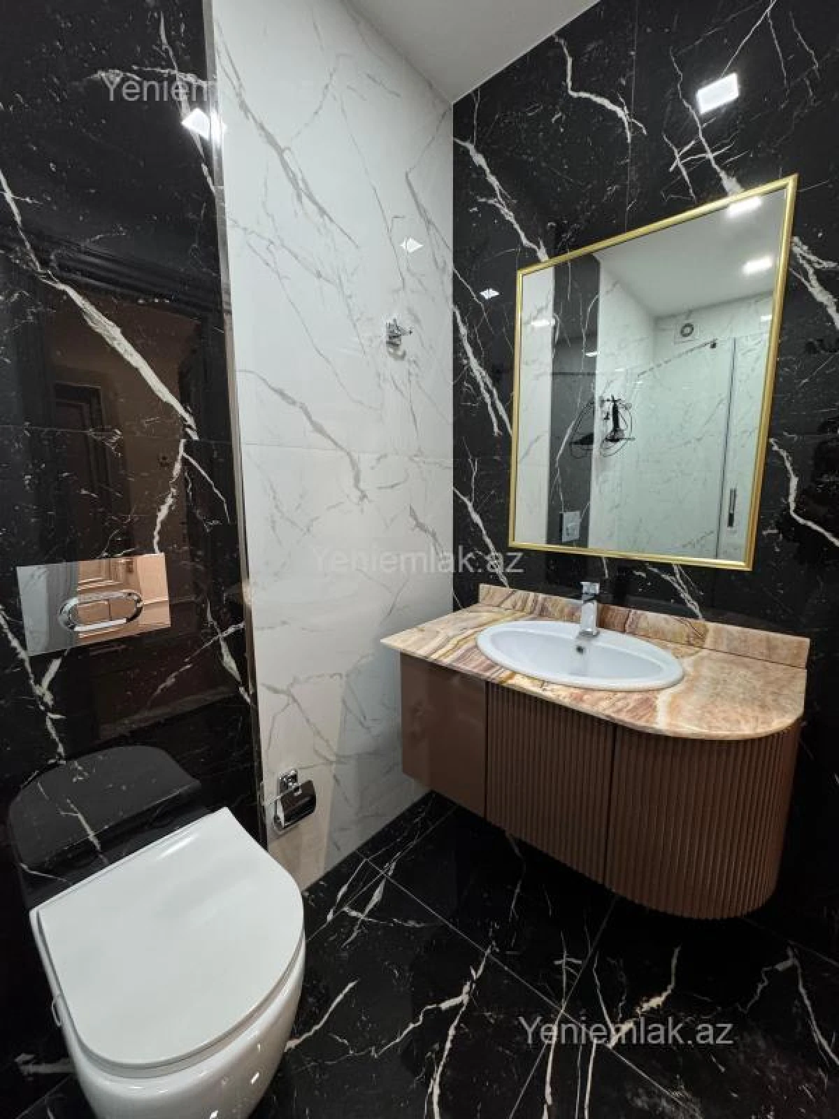 Satılır 4 otaqlı yeni tikili 235 m²