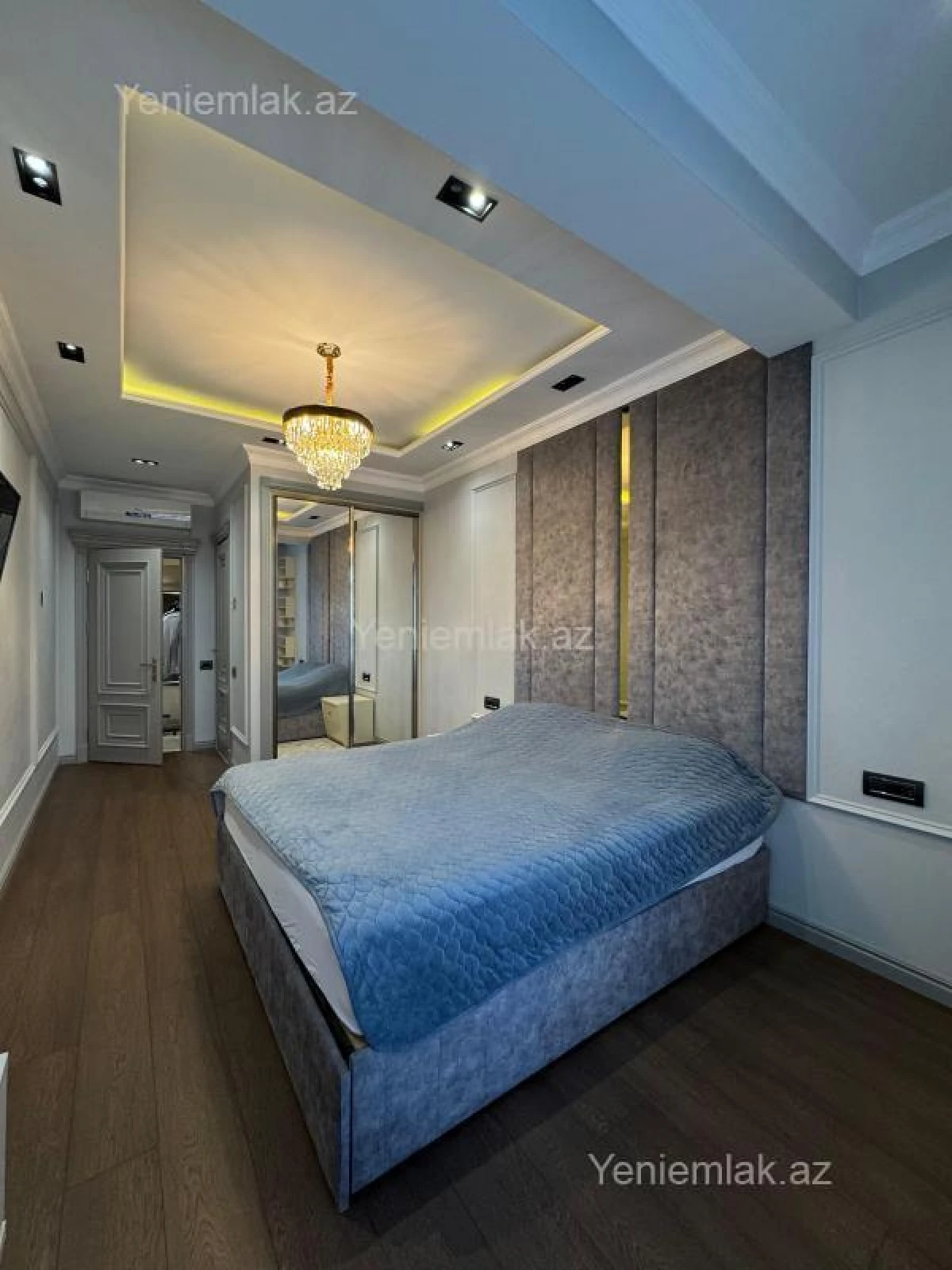 Satılır 4 otaqlı yeni tikili 235 m²