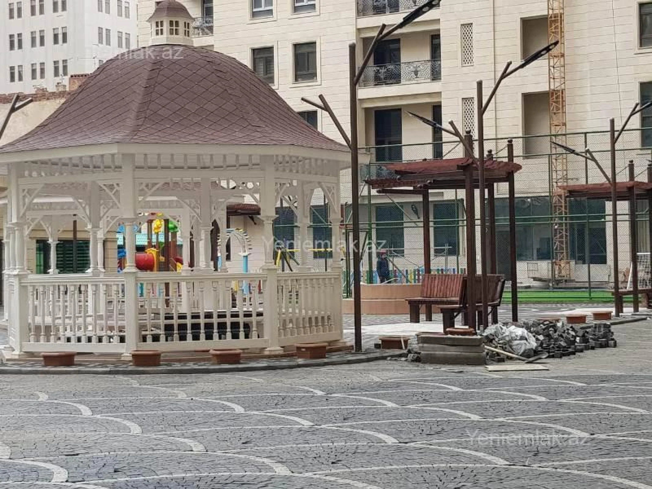 Satılır 4 otaqlı yeni tikili 235 m²