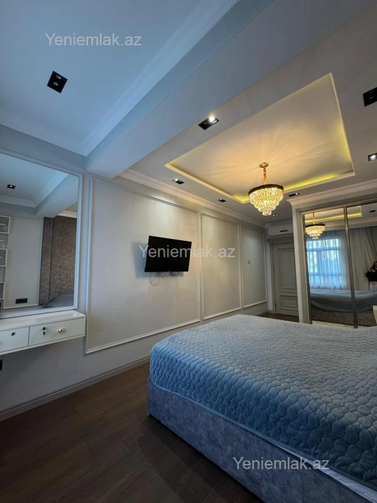 Satılır 4 otaqlı yeni tikili 235 m²