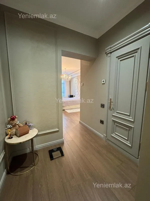 Satılır 4 otaqlı yeni tikili 235 m²