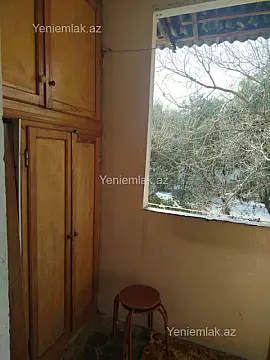 Satılır 3 otaqlı köhnə tikili 64 m²