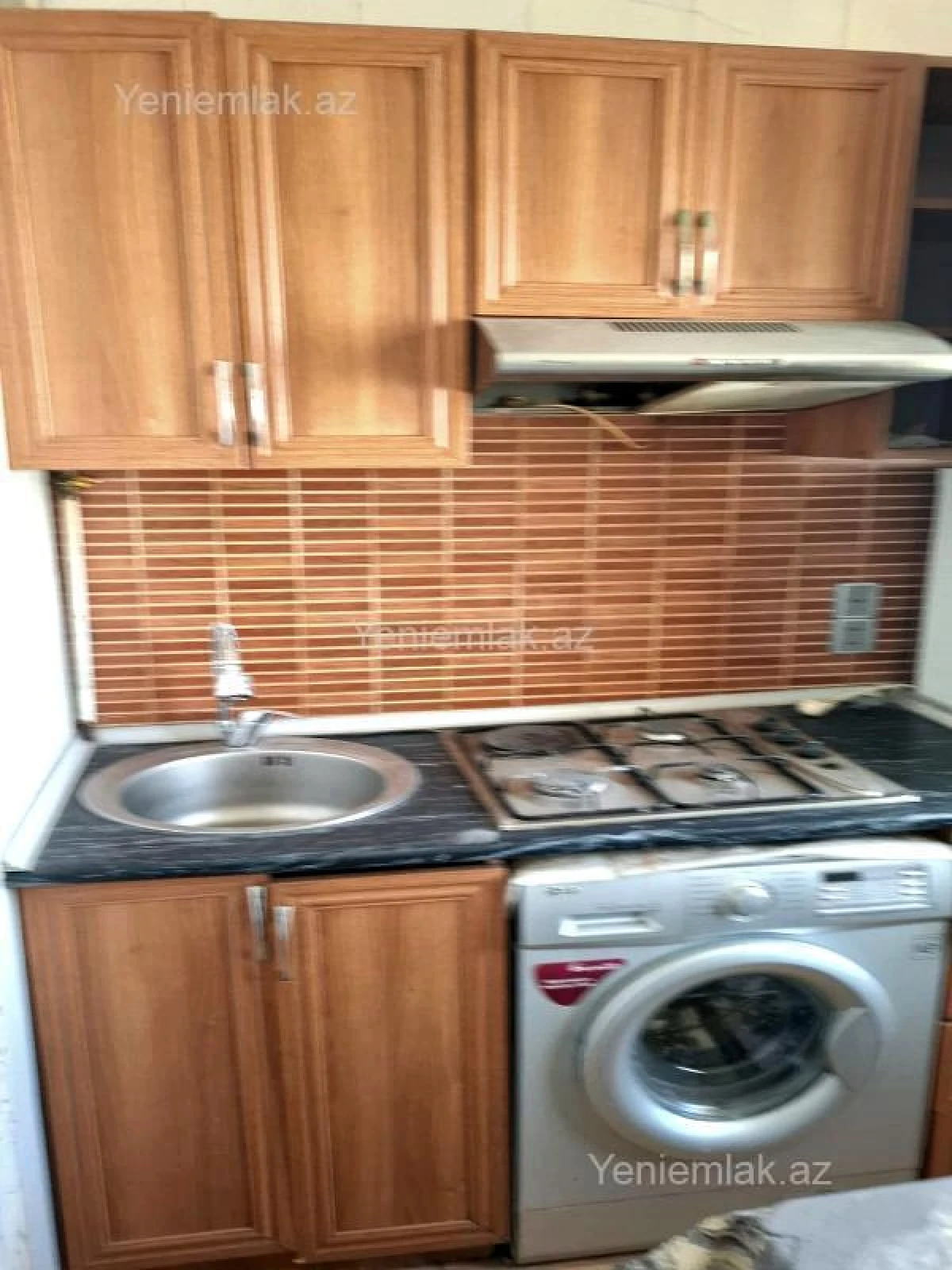 Satılır 3 otaqlı köhnə tikili 70 m²