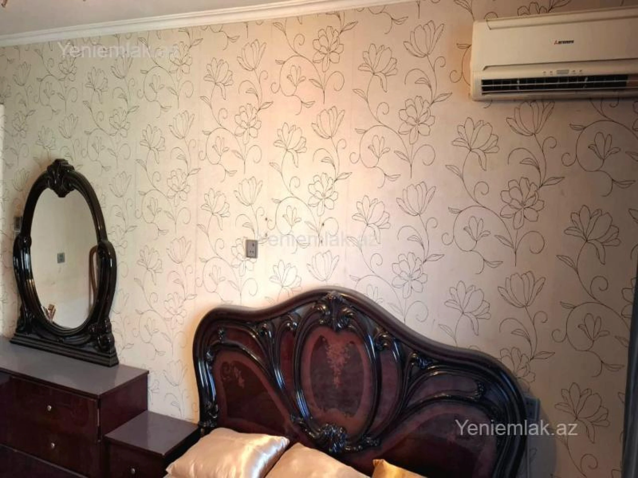 Satılır 3 otaqlı köhnə tikili 70 m²