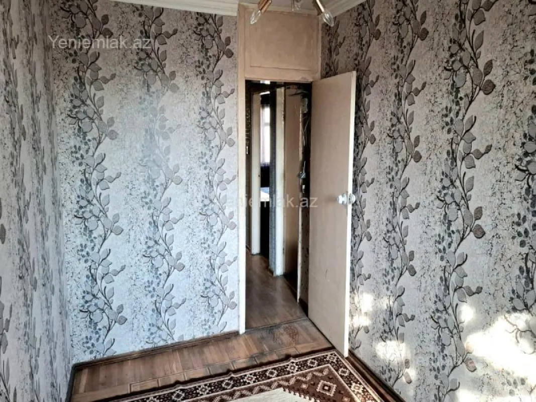 Satılır 3 otaqlı köhnə tikili 70 m²