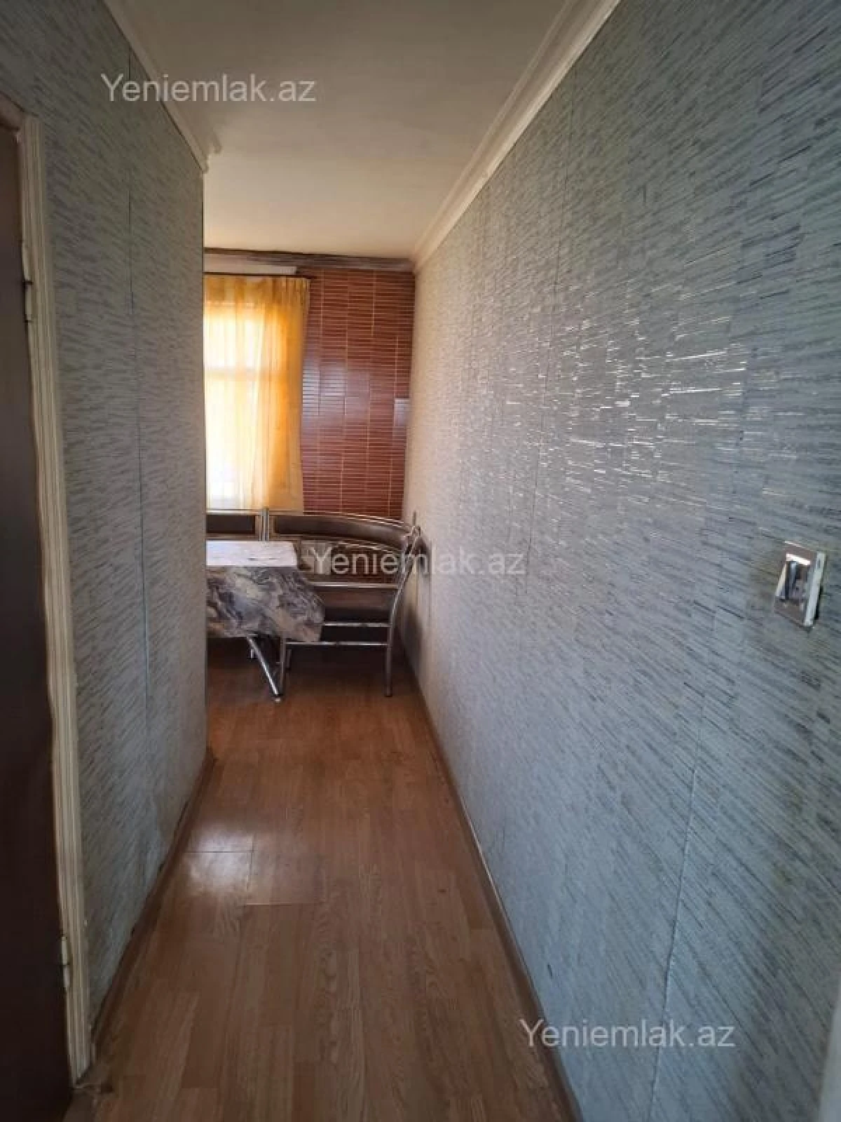 Satılır 3 otaqlı köhnə tikili 70 m²