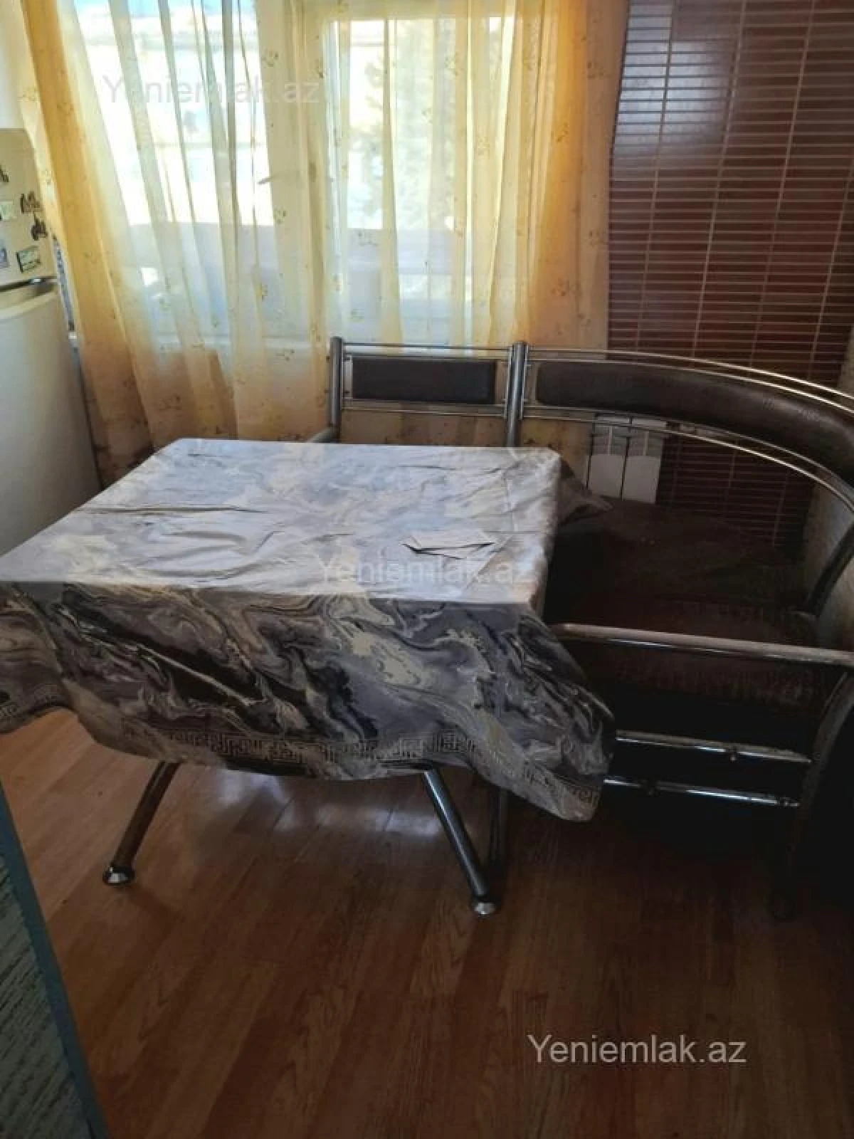 Satılır 3 otaqlı köhnə tikili 70 m²