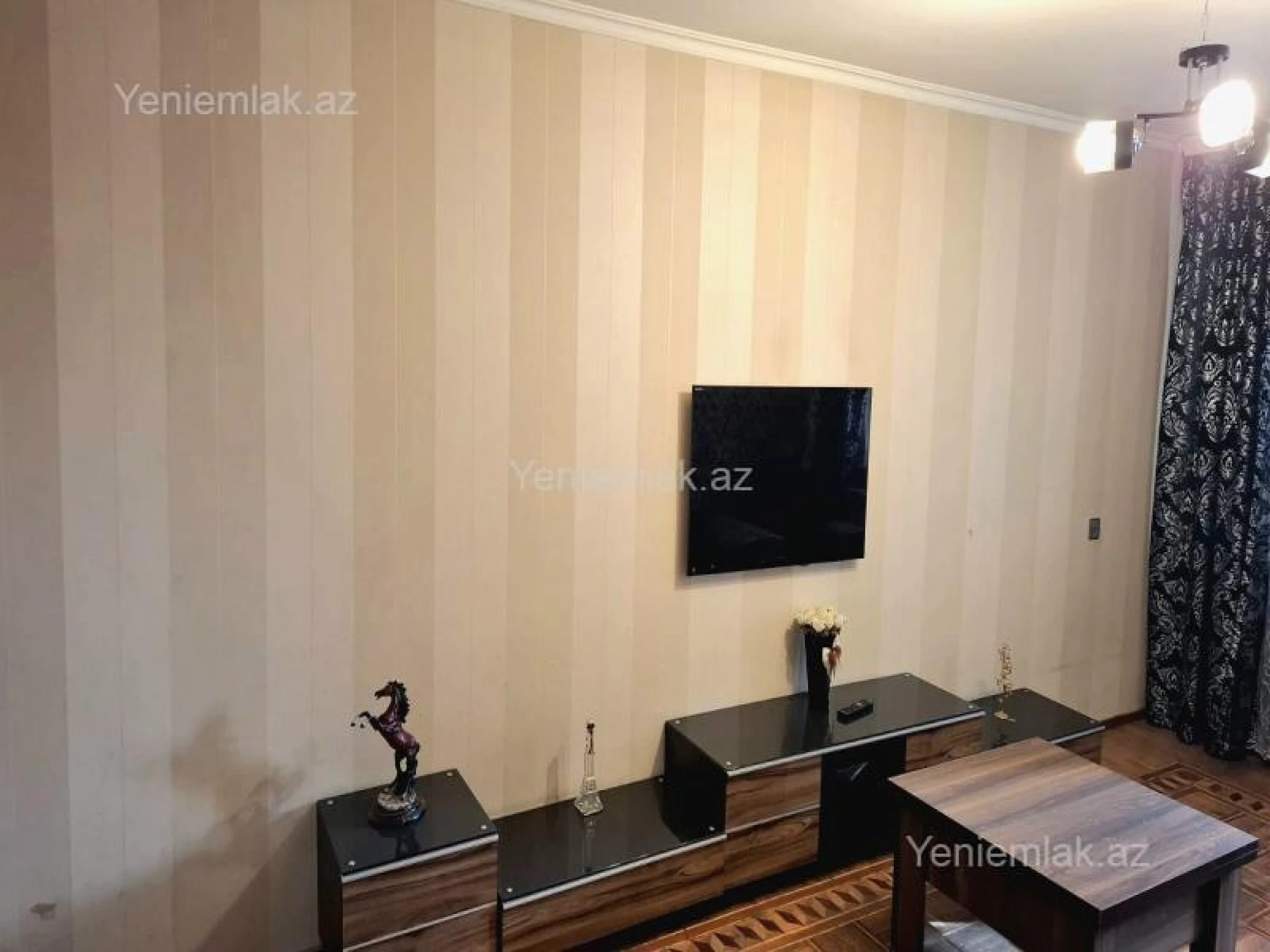 Satılır 3 otaqlı köhnə tikili 70 m²
