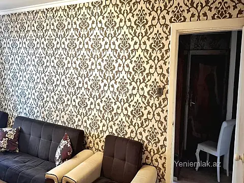 Satılır 3 otaqlı köhnə tikili 70 m²