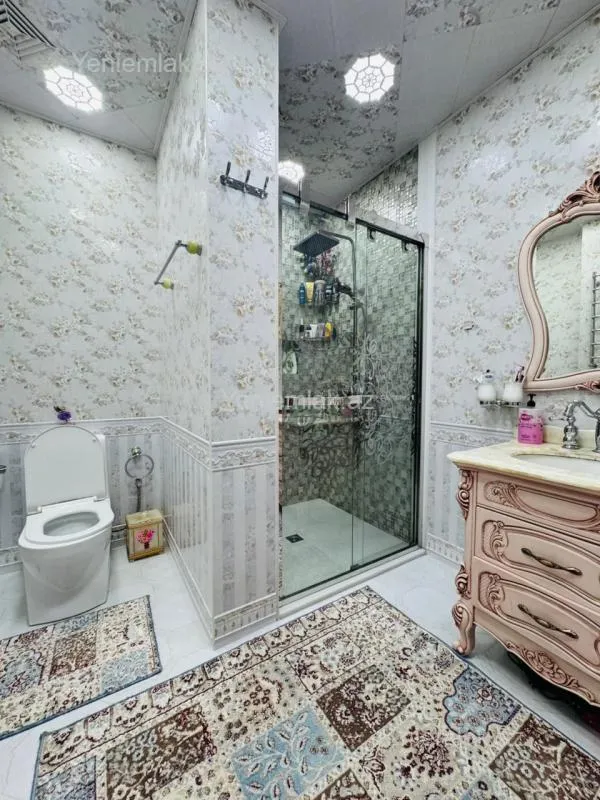 Satılır 4 otaqlı yeni tikili 183 m²