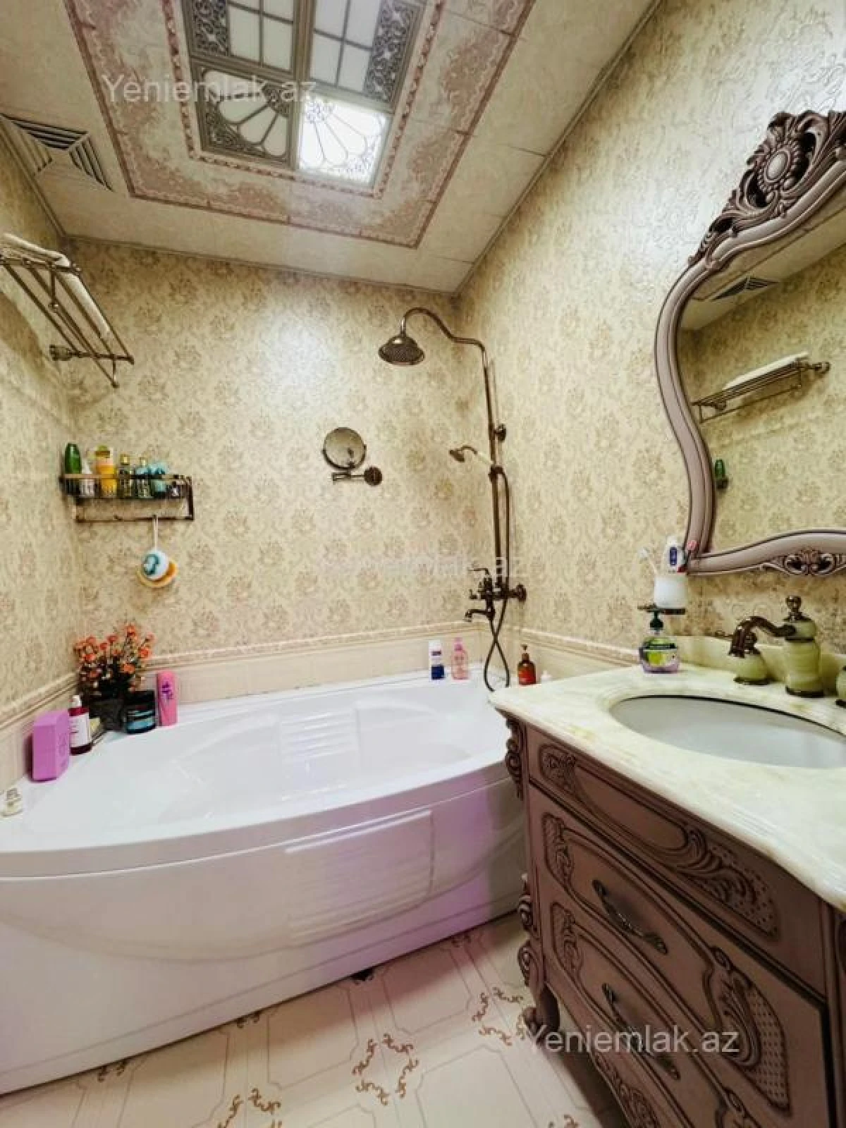 Satılır 4 otaqlı yeni tikili 183 m²