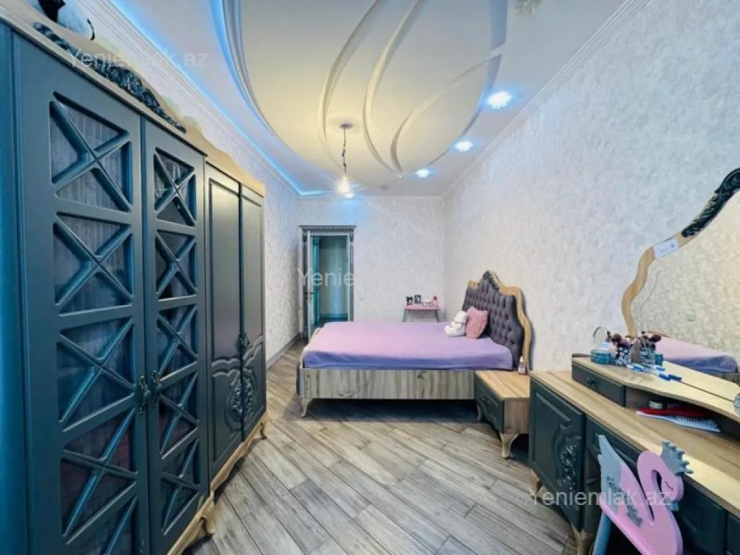 Satılır 4 otaqlı yeni tikili 183 m²