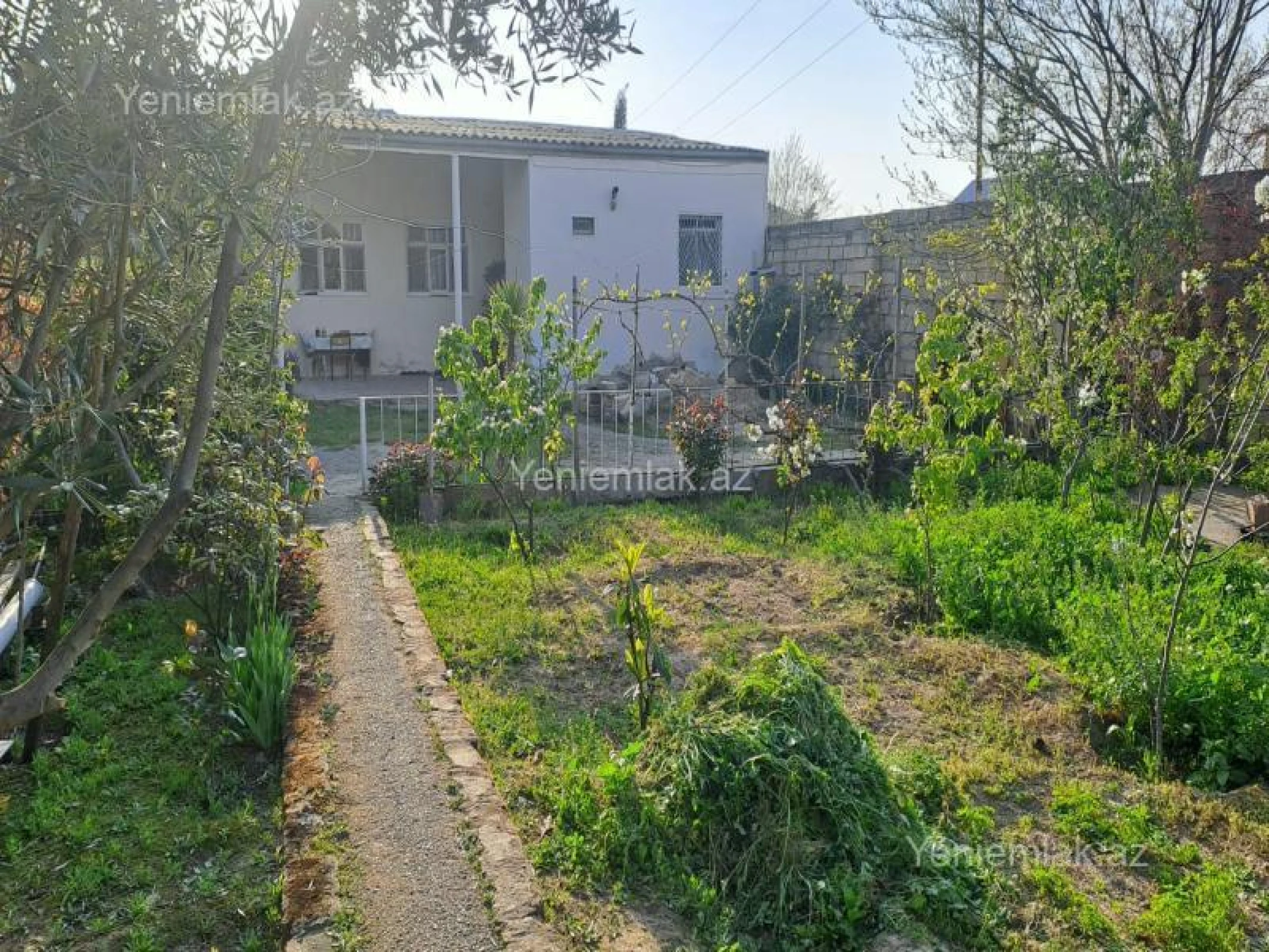 Satılır 4 otaqlı həyət evi 110 m²