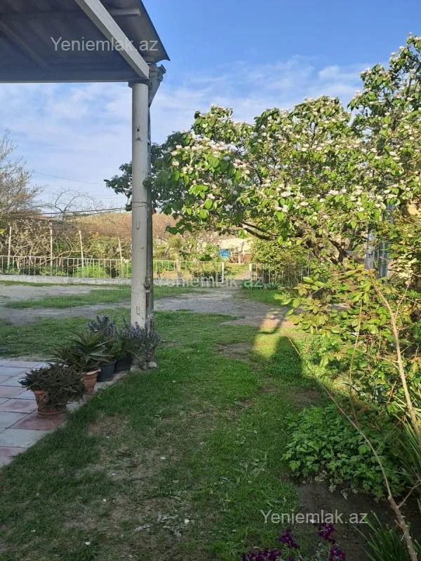 Satılır 4 otaqlı həyət evi 110 m²