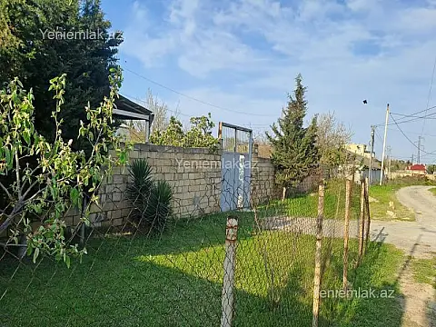 Satılır 4 otaqlı həyət evi 110 m²