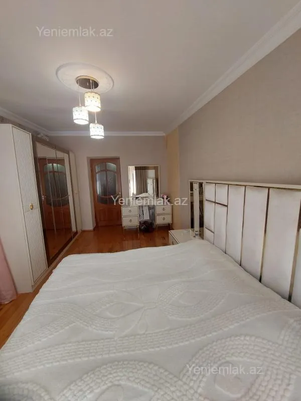 Satılır 3 otaqlı köhnə tikili 85 m²