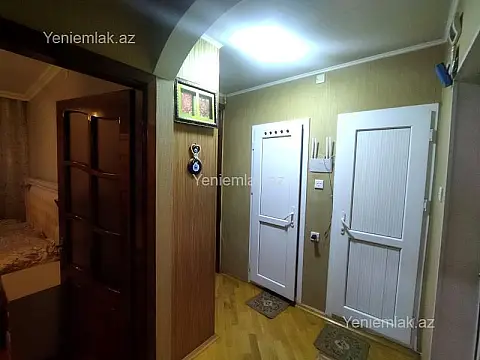 Satılır 2 otaqlı köhnə tikili 55 m²