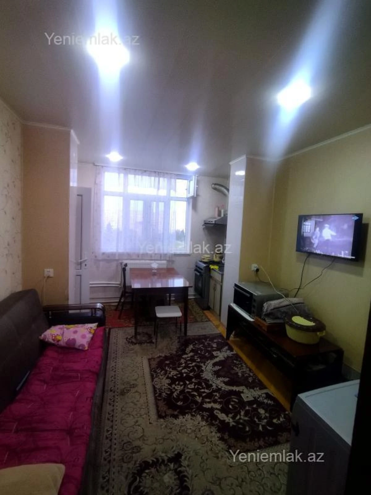 Satılır 2 otaqlı köhnə tikili 55 m²