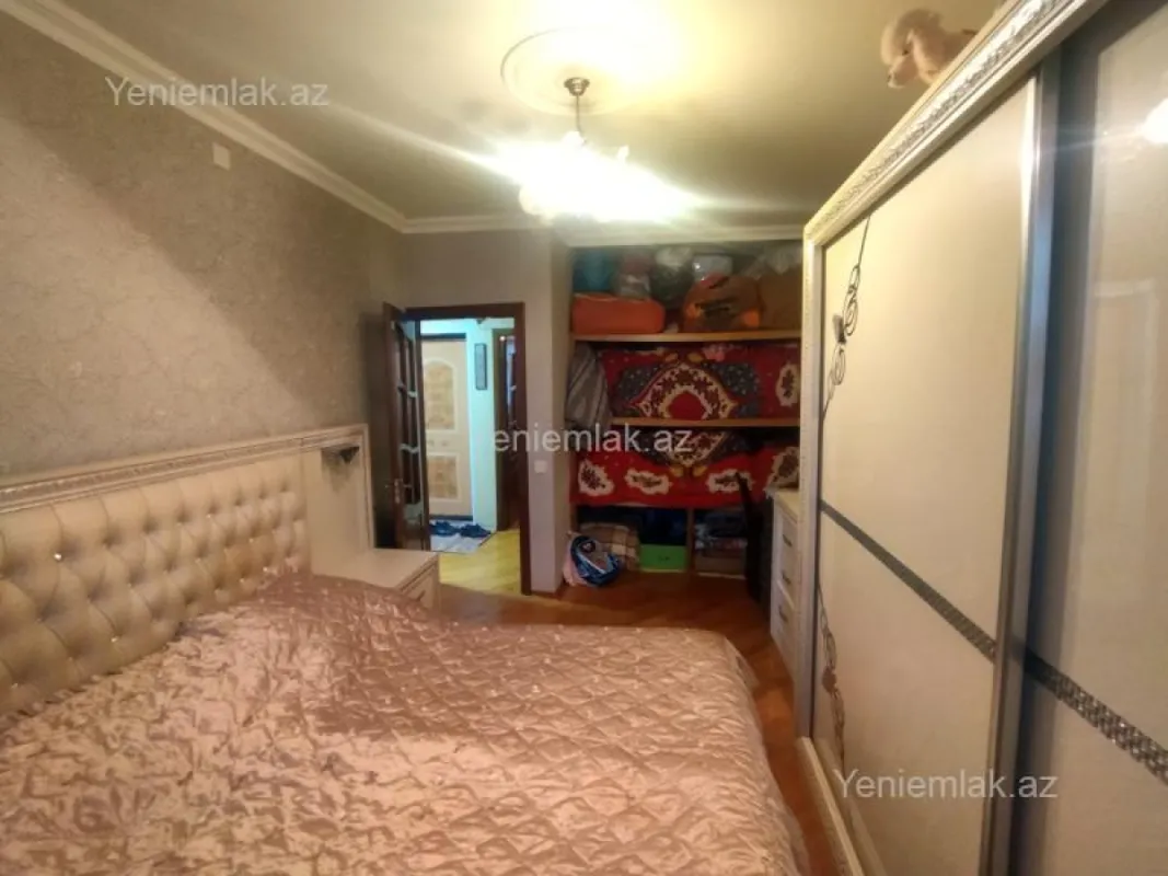 Satılır 2 otaqlı köhnə tikili 55 m²