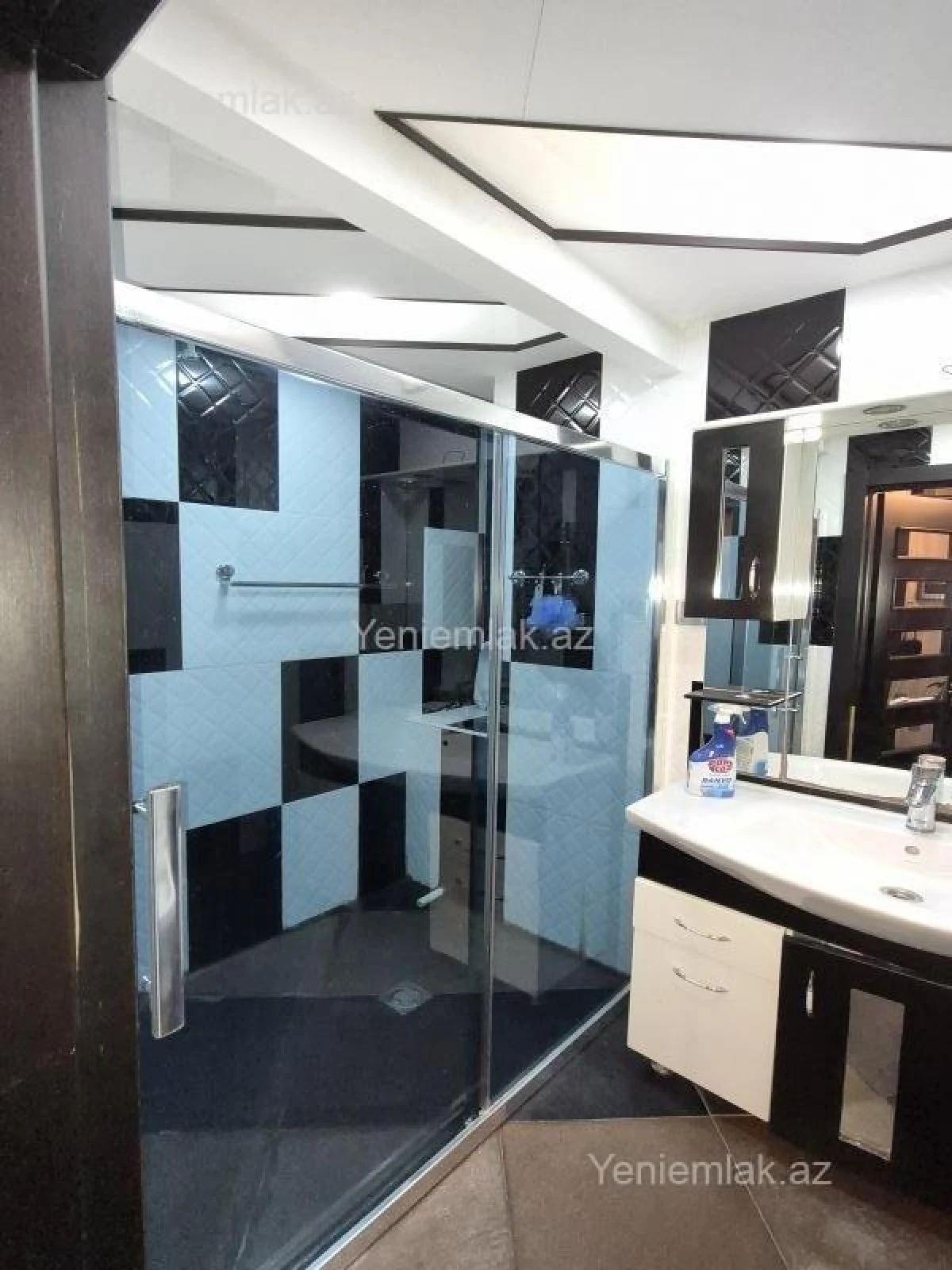 Satılır 3 otaqlı yeni tikili 93 m²