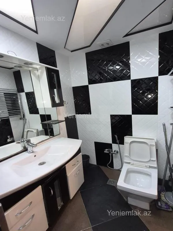 Satılır 3 otaqlı yeni tikili 93 m²