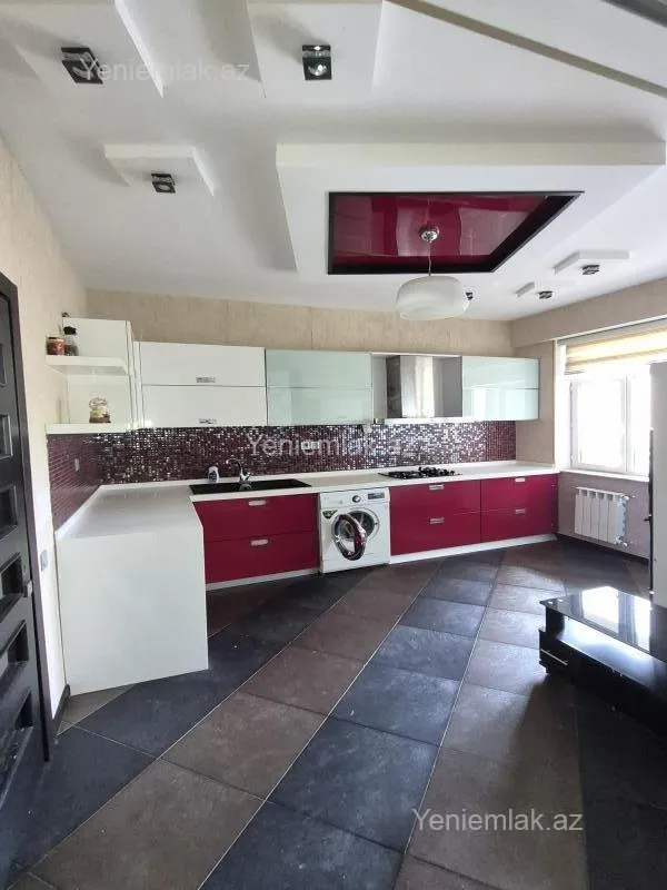 Satılır 3 otaqlı yeni tikili 93 m²