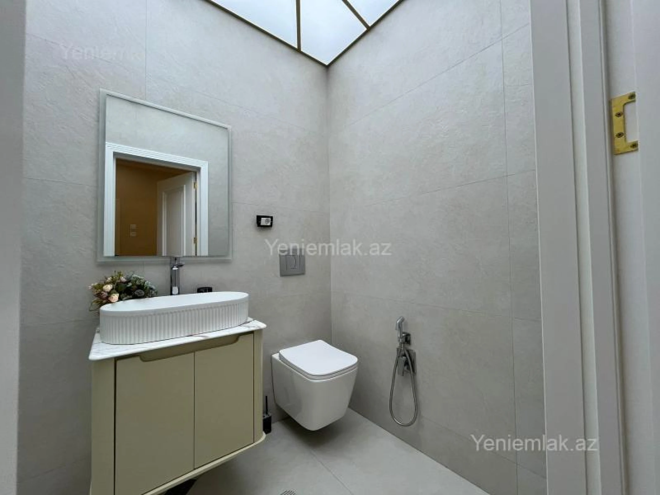 Satılır 3 otaqlı yeni tikili 99 m²