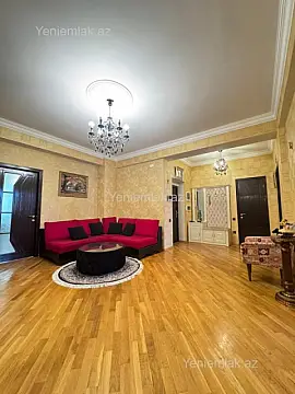 Satılır 3 otaqlı yeni tikili 135 m²