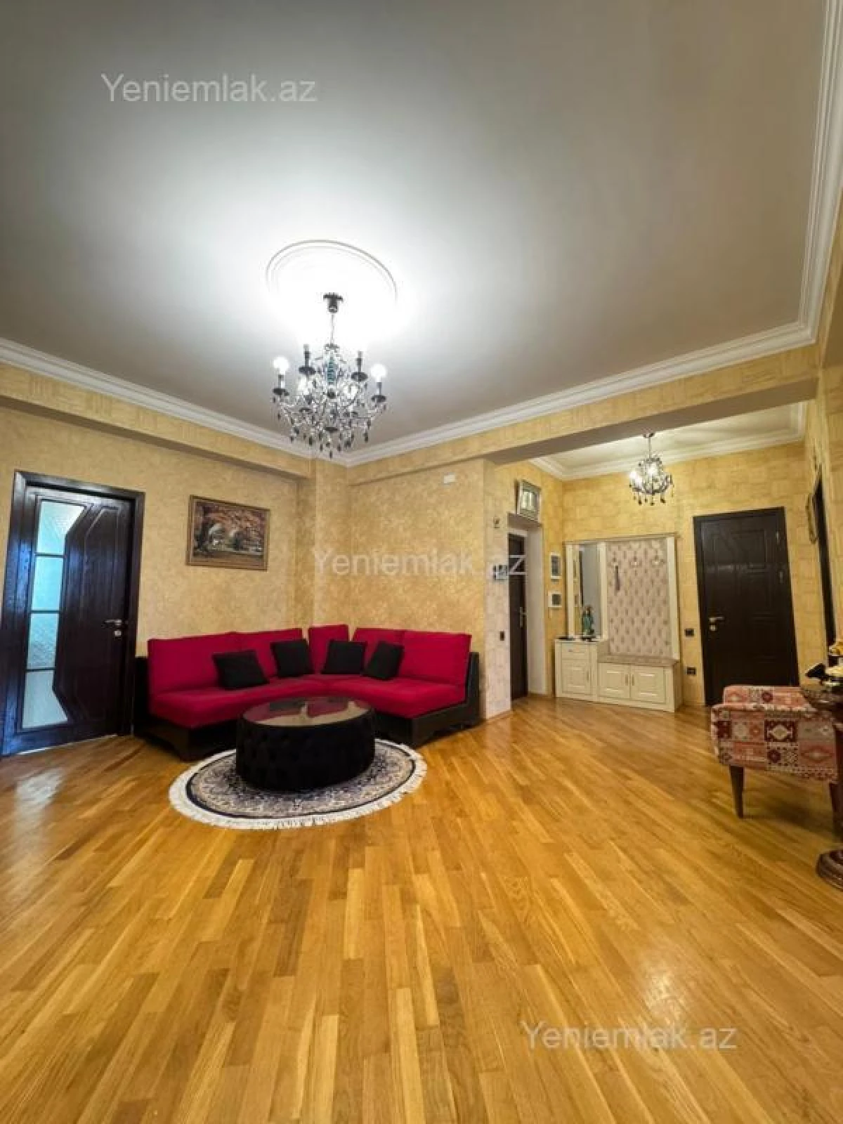 Satılır 3 otaqlı yeni tikili 135 m²