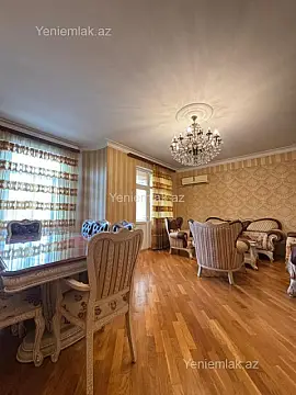 Satılır 3 otaqlı yeni tikili 135 m²