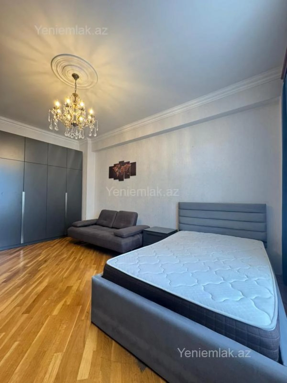 Satılır 3 otaqlı yeni tikili 135 m²