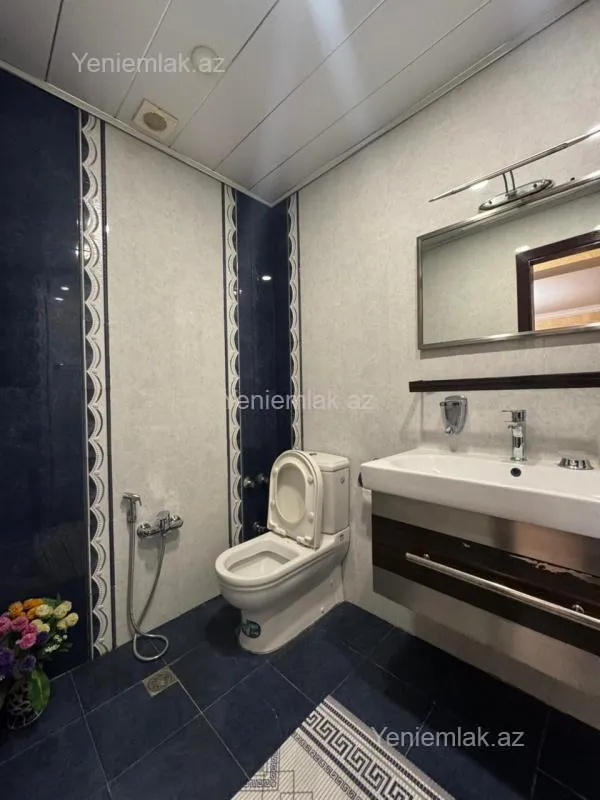 Satılır 3 otaqlı yeni tikili 135 m²