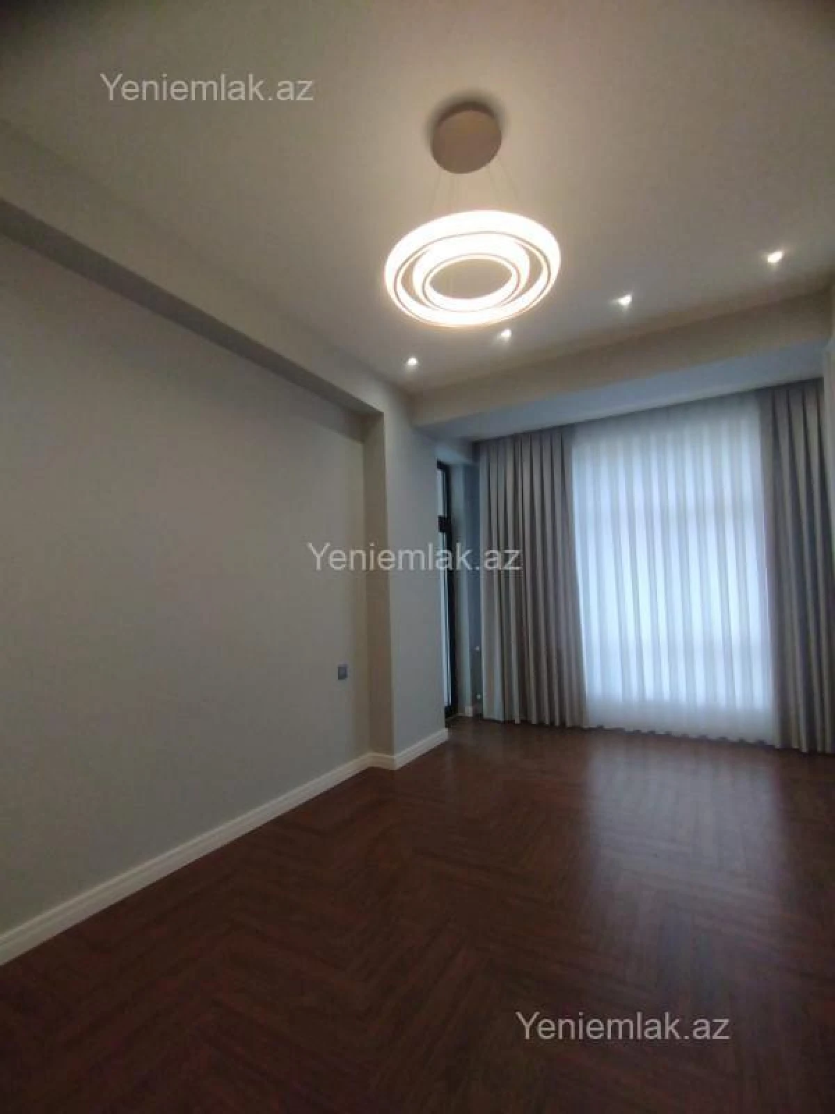 Satılır 3 otaqlı yeni tikili 96 m²