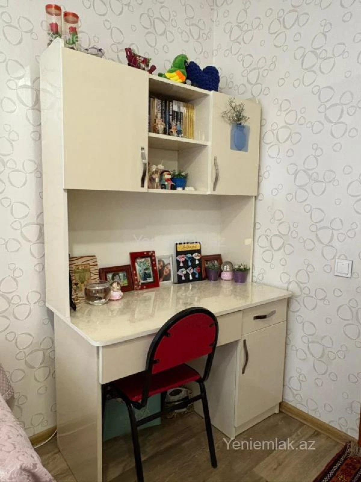 Satılır 2 otaqlı köhnə tikili 60 m²