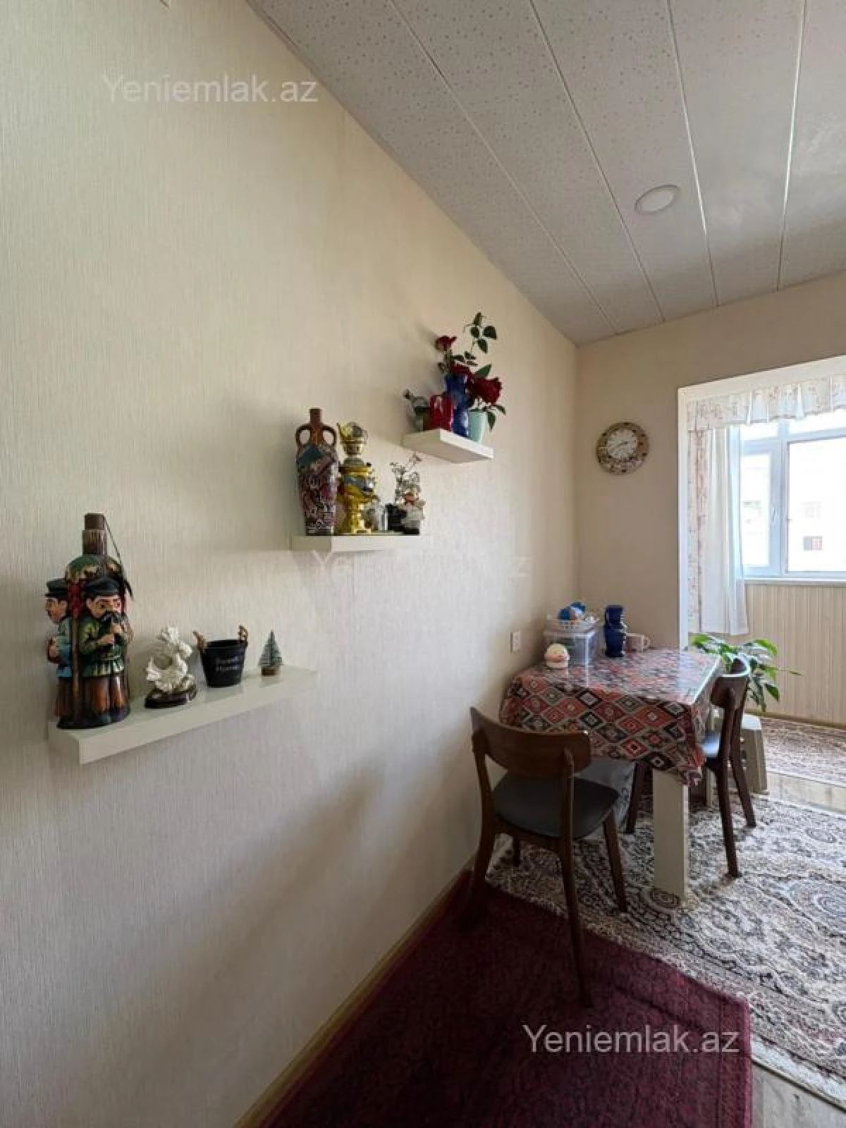 Satılır 2 otaqlı köhnə tikili 60 m²