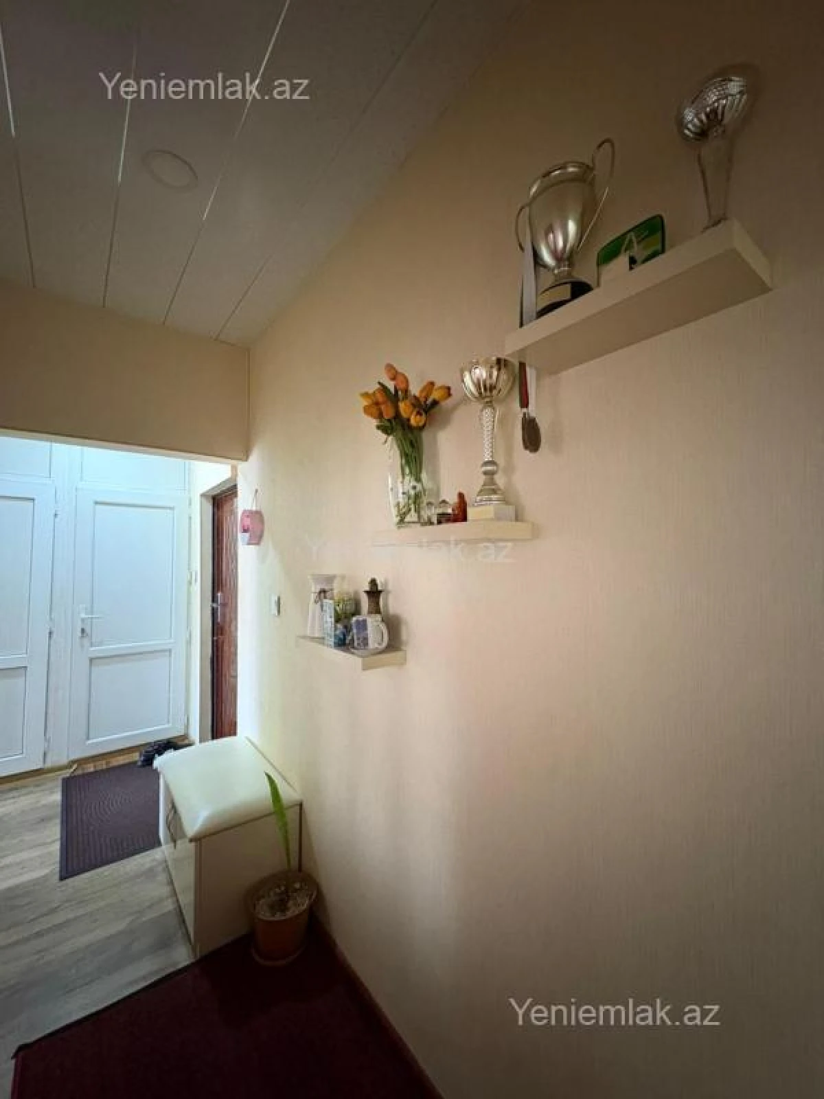 Satılır 2 otaqlı köhnə tikili 60 m²