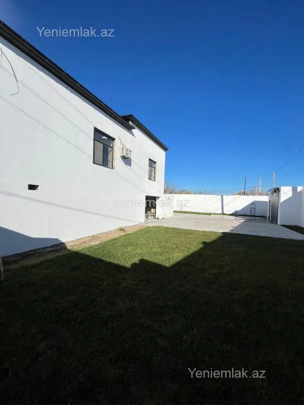 Satılır 4 otaqlı həyət evi 500 m²