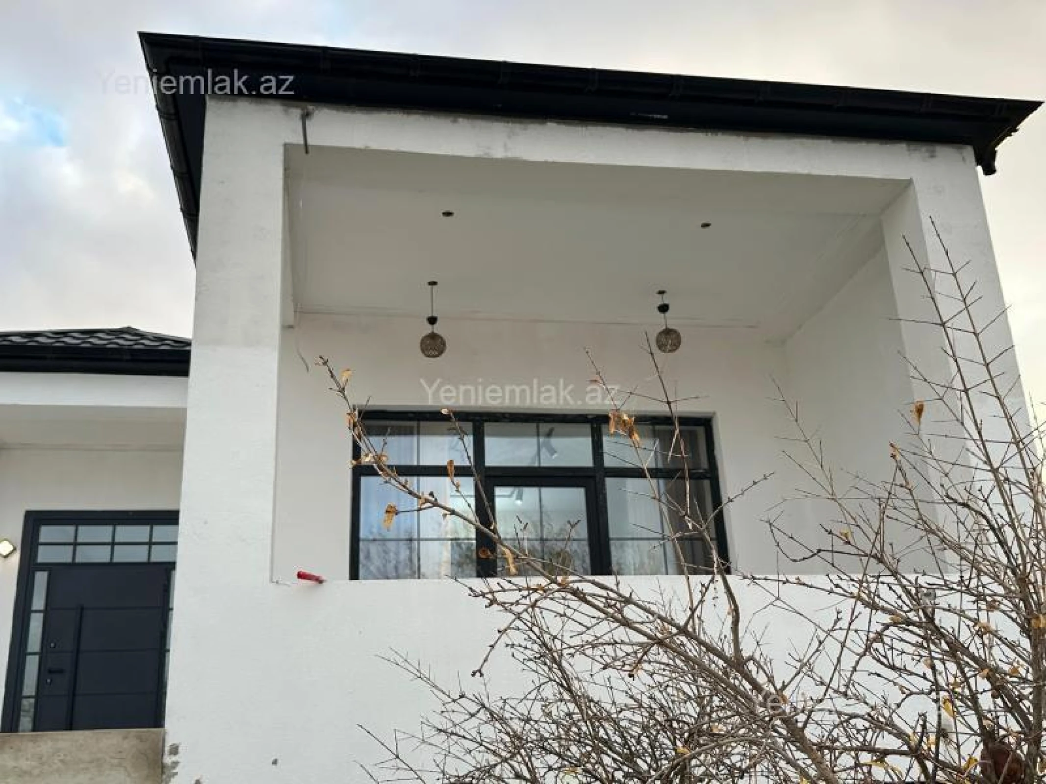 Satılır 4 otaqlı həyət evi 500 m²