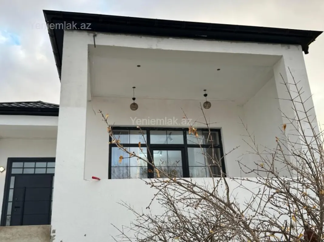 Satılır 4 otaqlı həyət evi 500 m²