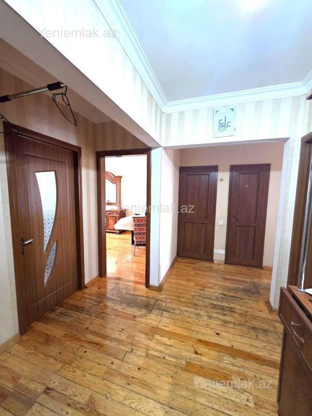 Satılır 3 otaqlı köhnə tikili 90 m²