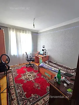 Satılır 3 otaqlı köhnə tikili 90 m²