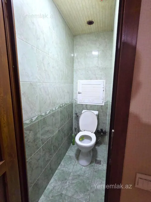 Satılır 3 otaqlı köhnə tikili 90 m²
