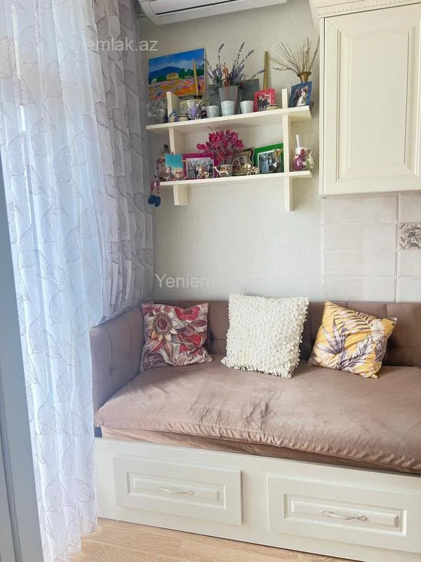 Satılır 1 otaqlı yeni tikili 42 m²