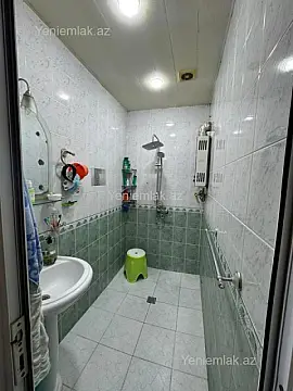 Satılır 3 otaqlı köhnə tikili 70 m²
