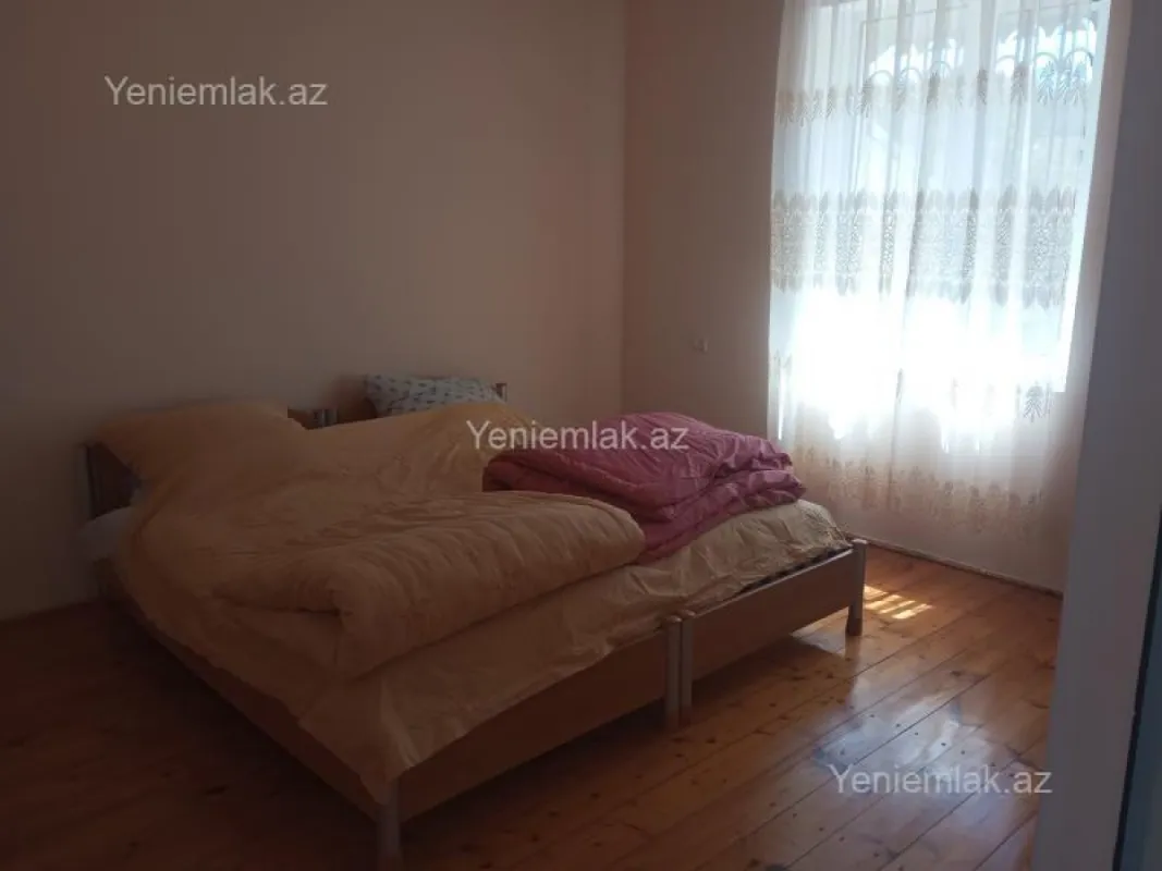 Satılır 4 otaqlı həyət evi 130 m²