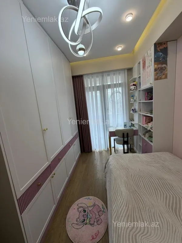 Satılır 3 otaqlı yeni tikili 86 m²