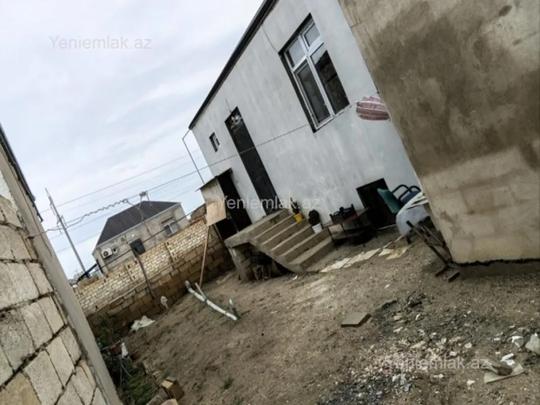 Satılır 2 otaqlı həyət evi 46 m²
