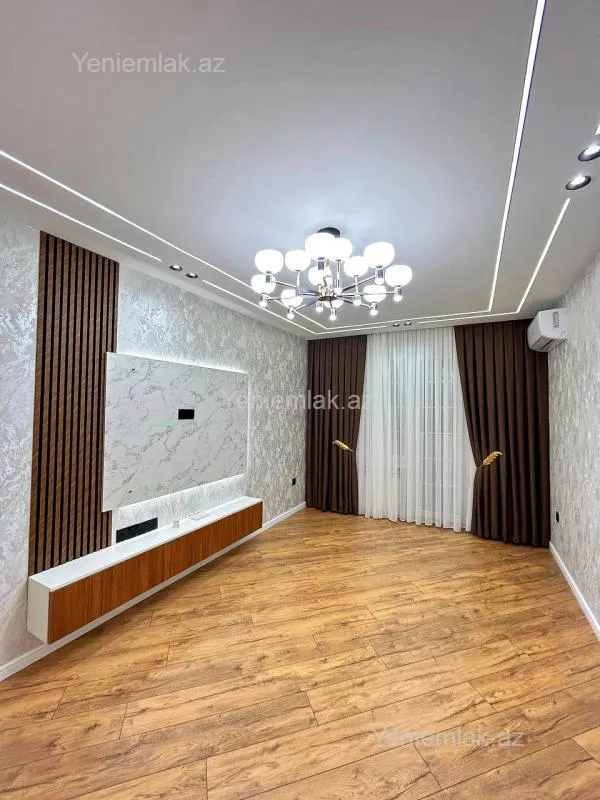 Satılır 3 otaqlı köhnə tikili 80 m²