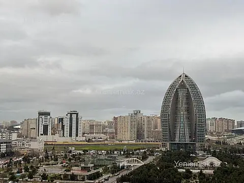 Satılır 4 otaqlı yeni tikili 180 m²