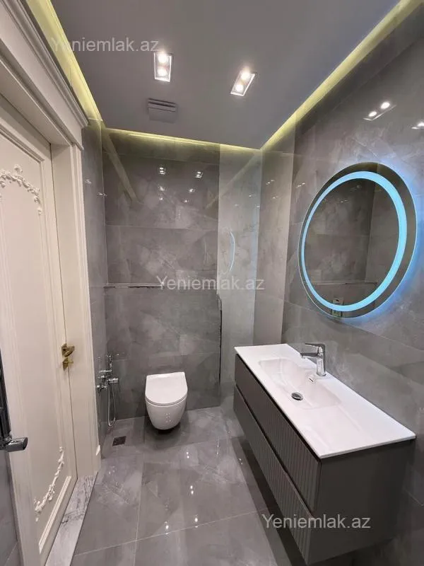 Satılır 4 otaqlı yeni tikili 180 m²